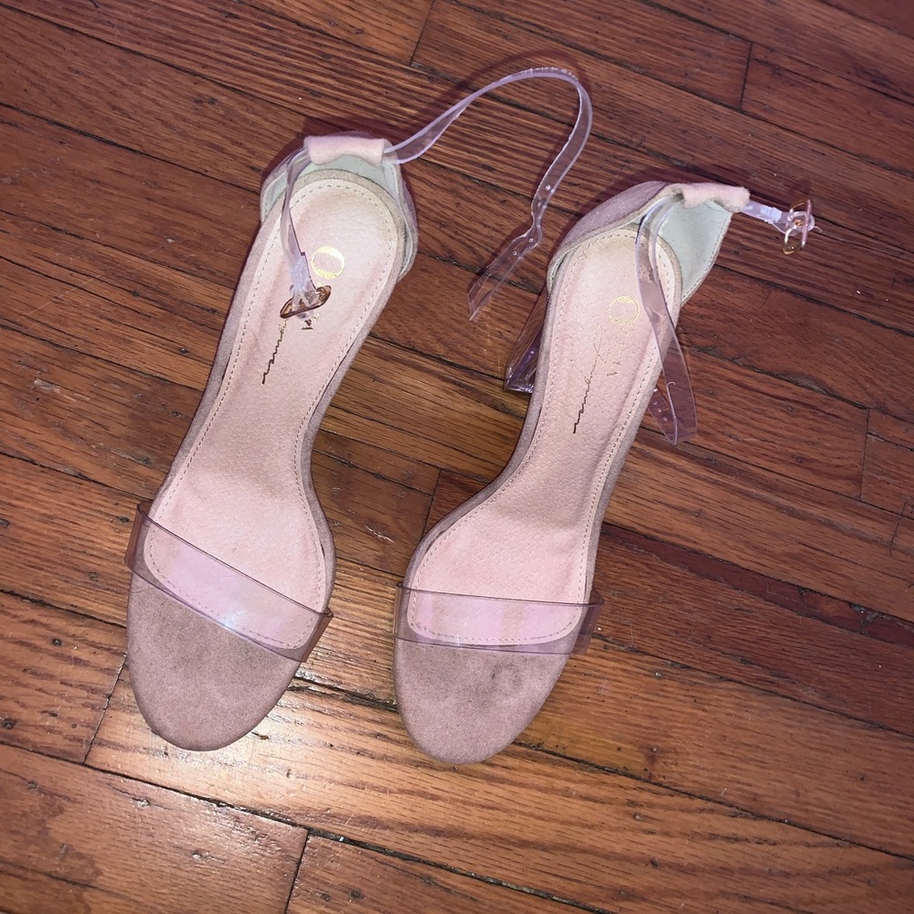 Size 7 clear and nude heel